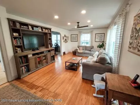 1210 E Hazel St, Lansing, MI 48912 photo 9