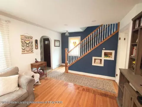 1210 E Hazel St, Lansing, MI 48912 photo 7
