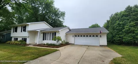 111 Kilkelly St, Eaton Rapids, MI 48827