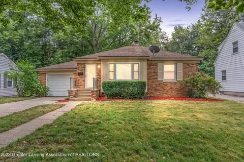 542 S Dexter Dr, Lansing, MI 48910