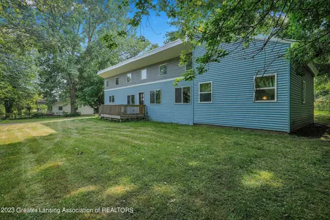 7599 N Hartel Rd, Grand Ledge, MI 48837