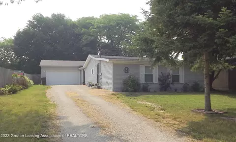 216 Vanlieu St, Charlotte, MI 48813