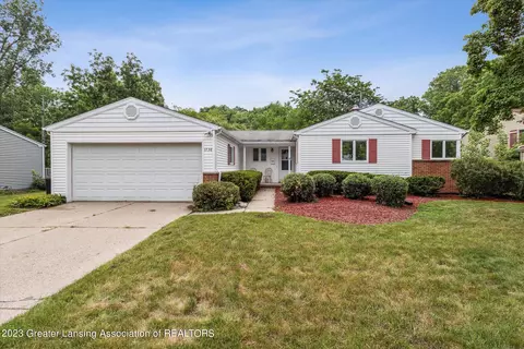 1738 Autumn Ln, Lansing, MI 48912