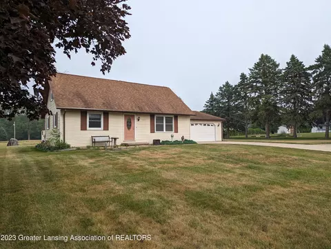 7747 Friend Rd, Portland, MI 48875