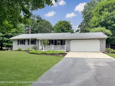 2243 N Gunn Rd, Holt, MI 48842