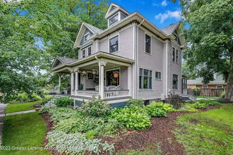 618 S Jefferson St, Mason, MI 48854