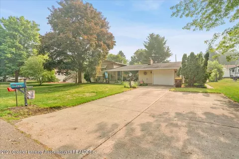 607 Devon Dr, Eaton Rapids, MI 48827 photo 40