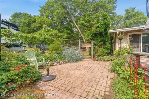 607 Devon Dr, Eaton Rapids, MI 48827 photo 18