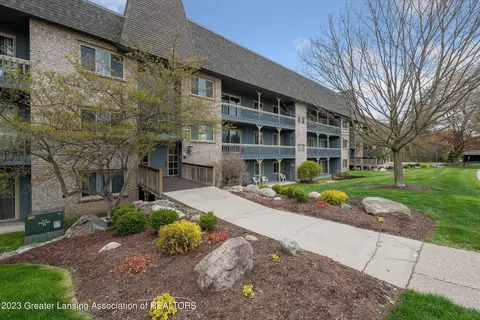 2934 Mount Hope Rd #27, Okemos, MI 48864