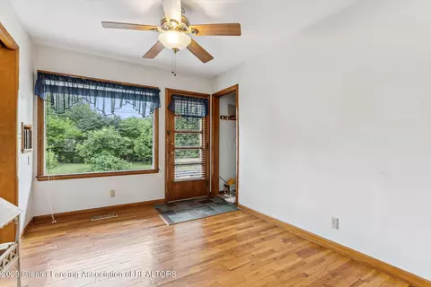 514 Leland Pl, Lansing, MI 48917 photo 12