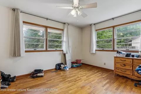 514 Leland Pl, Lansing, MI 48917 photo 21