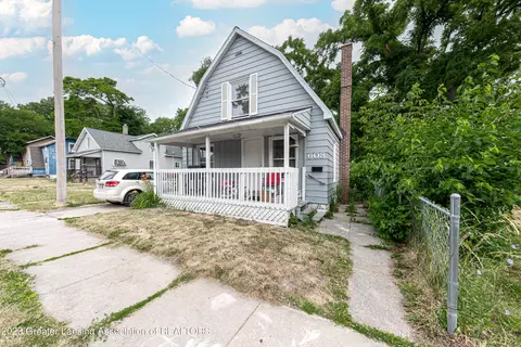 608 Brook St, Lansing, MI 48906