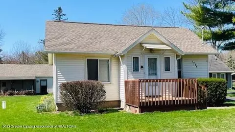 1734 Marcy Ave, Lansing, MI 48917
