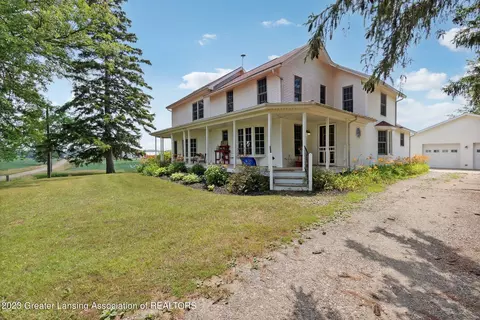 3390 E Howe Rd, Dewitt, MI 48820