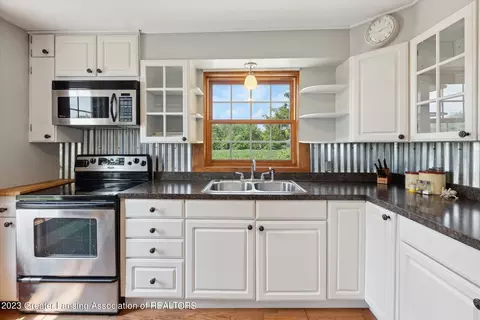 3390 E Howe Rd, Dewitt, MI 48820 photo 16