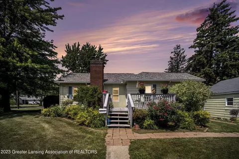 611 S Lansing St, Saint Johns, MI 48879