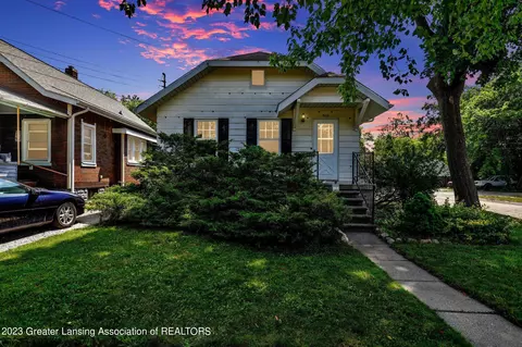 535 S Hayford Ave, Lansing, MI 48912
