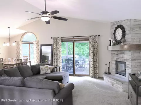 4024 S Dewitt Rd, Saint Johns, MI 48879 photo 9