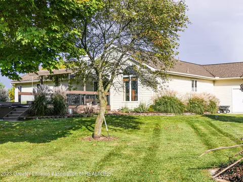 4024 S Dewitt Rd, Saint Johns, MI 48879 photo 4