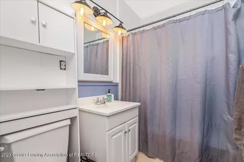 3528 Aurelius Rd, Lansing, MI 48910 photo 16