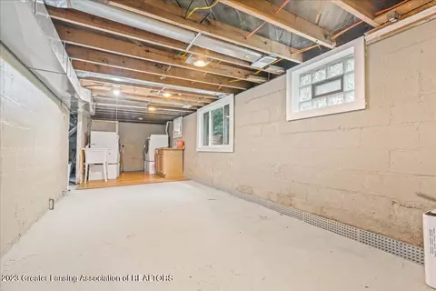3528 Aurelius Rd, Lansing, MI 48910 photo 32