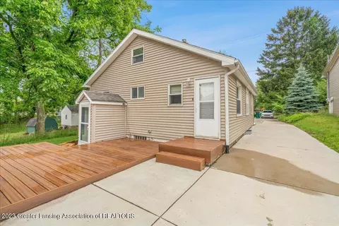 3528 Aurelius Rd, Lansing, MI 48910 photo 5