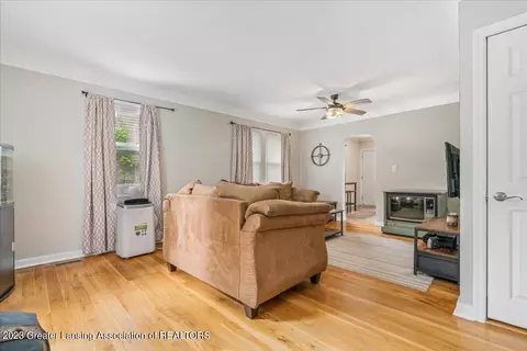 3528 Aurelius Rd, Lansing, MI 48910 photo 10
