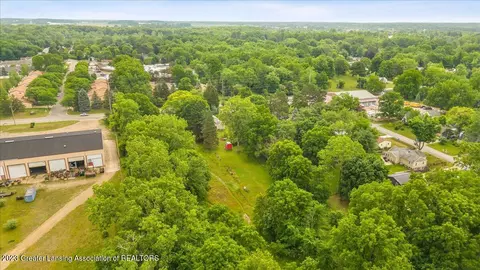 3528 Aurelius Rd, Lansing, MI 48910 photo 24