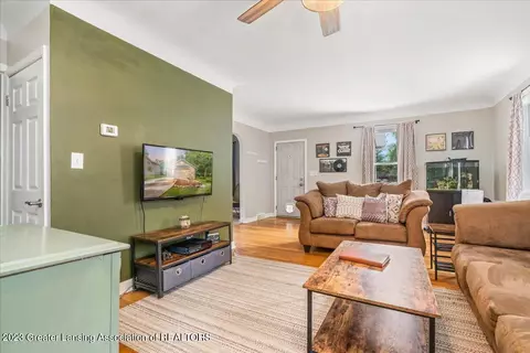 3528 Aurelius Rd, Lansing, MI 48910 photo 12