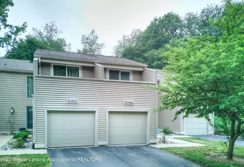 3627 E Meadows Ct, Okemos, MI 48864 photo 2