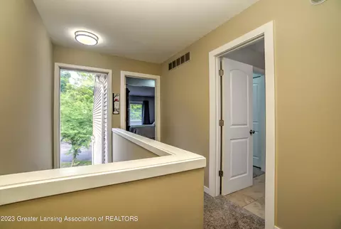 3627 E Meadows Ct, Okemos, MI 48864 photo 19