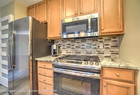 3627 E Meadows Ct, Okemos, MI 48864 photo 11