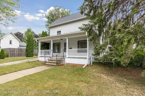 511 E Higham St, Saint Johns, MI 48879 photo 4