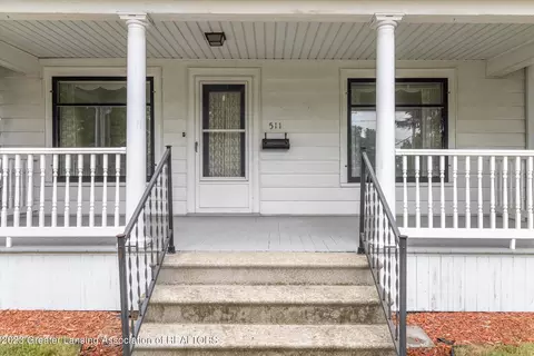 511 E Higham St, Saint Johns, MI 48879 photo 5