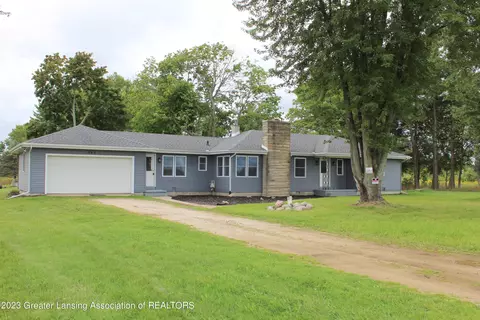 263 W Kinsel Hwy, Charlotte, MI 48813