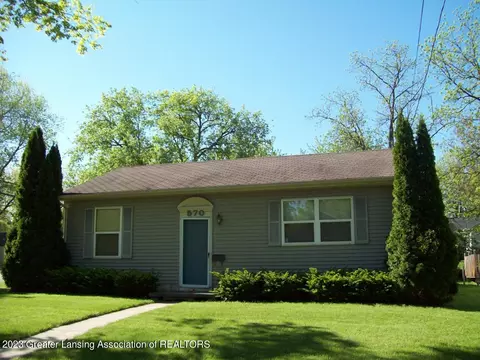570 Denver St, Lansing, MI 48910