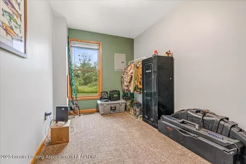 6776 Howe Rd, Bath, MI 48808 photo 31