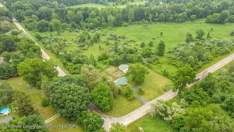 6776 Howe Rd, Bath, MI 48808 photo 41