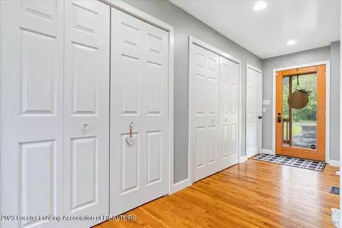 6776 Howe Rd, Bath, MI 48808 photo 11