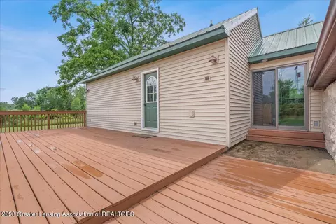 6776 Howe Rd, Bath, MI 48808 photo 24