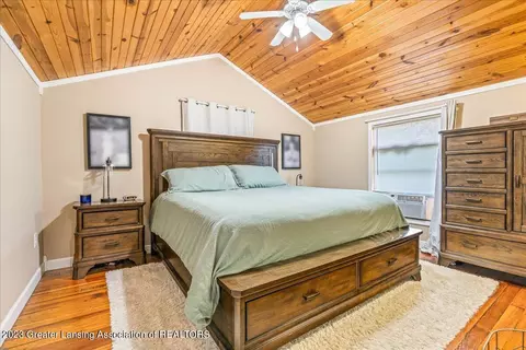 6776 Howe Rd, Bath, MI 48808 photo 35