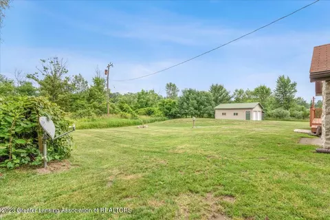 6776 Howe Rd, Bath, MI 48808 photo 27