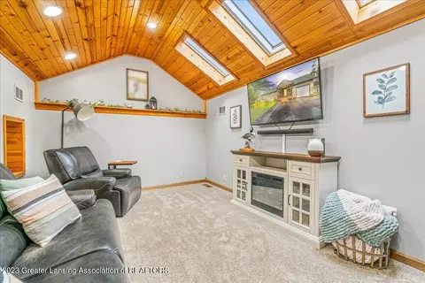 6776 Howe Rd, Bath, MI 48808 photo 19