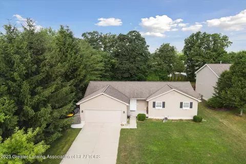 1525 Haddon Hall Dr, Holt, MI 48842