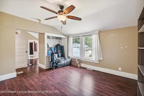307 E Walker St, Saint Johns, MI 48879 photo 27