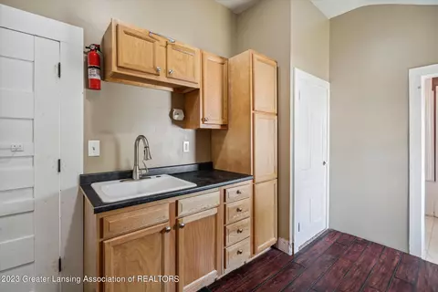 307 E Walker St, Saint Johns, MI 48879 photo 32