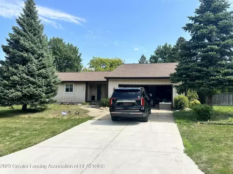 1740 Lindy Dr, Lansing, MI 48917