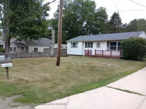 1000 R G Curtiss Ave, Lansing, MI 48911