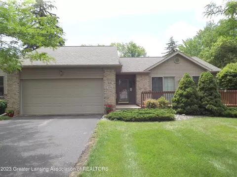 1270 Emerald Dr #55, Charlotte, MI 48813