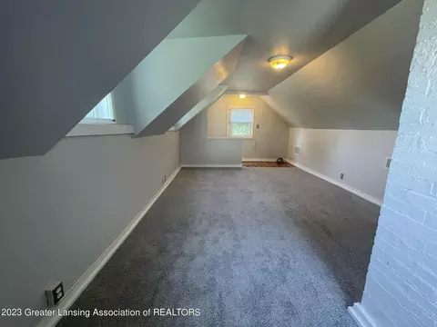 2020 E Cavanaugh Rd, Lansing, MI 48910 photo 17